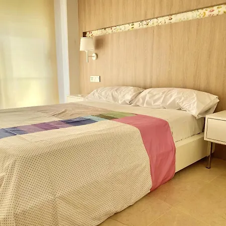 Apartment Modern In 50 M² + Pool Salou
